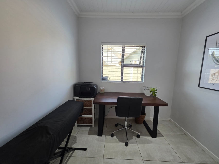 3 Bedroom Property for Sale in Melodie North West